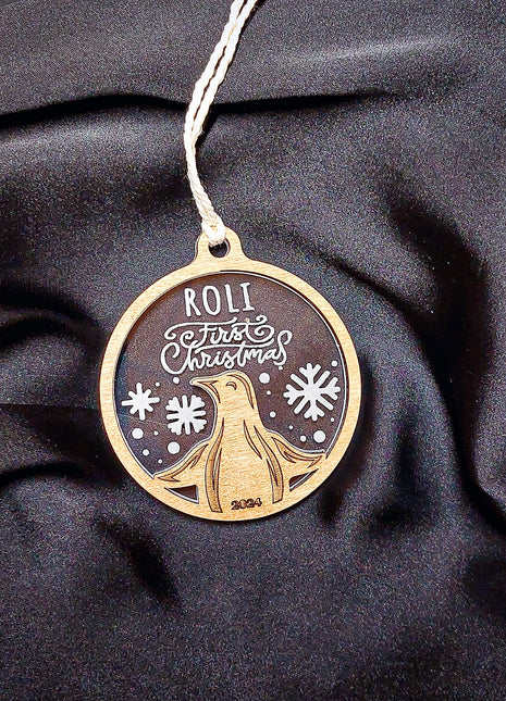 Fa- akril gravírozott dísz PINGVIN